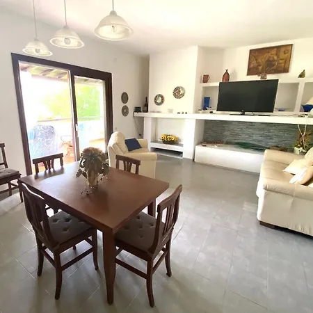 Holiday home Annalisa Porto Columbu - Perd'E Sali